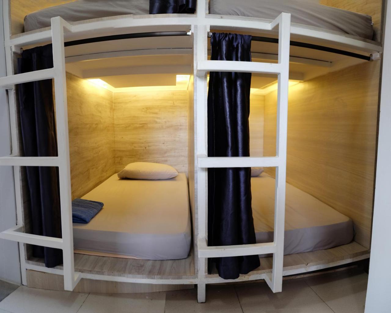 The Attic Bed & Breakfast Bandung Eksteriør billede